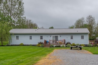 2426 Blackhouse Rd, Warsaw, NY 14569