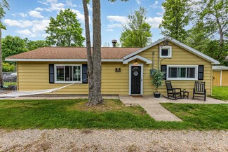 6789 E Houghton Lake Dr, Houghton Lake, MI 48629