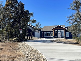 1270 Persimmon Pass, Fischer, TX 78623