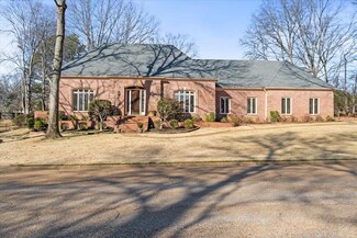 341 W Riveredge Dr, Cordova, TN 38018