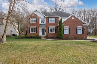 20397 Morar Cir, Strongsville, OH 44149