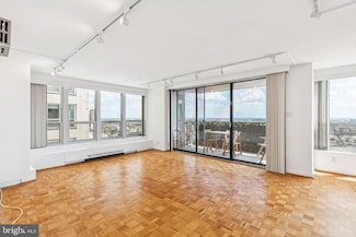 224 30 W Rittenhouse Square Unit 2911, Philadelphia, PA 19103