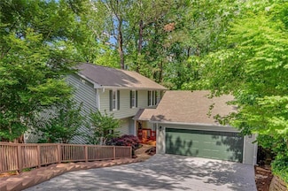 615 Mark Trail Ct NW, Atlanta, GA 30328