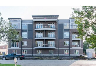 200 3rd Ave SW Unit 301, Cedar Rapids, IA 52404