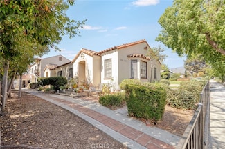 1367 N Mentor Ave, Pasadena, CA 91104