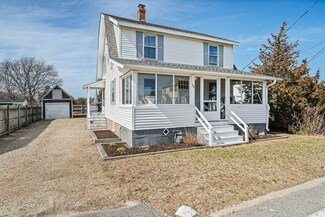 38 Bay St, Marshfield, MA 02050