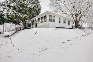 1722 Elwood Ave, South Bend, IN 46628