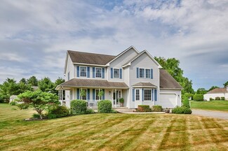 34 Bayberry Dr, Easthampton, MA 01027