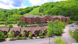 62 Liftside Dr Unit 306F1, Hunter, NY 12442