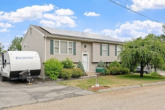 54 Trolley Ln, Leominster, MA 01453