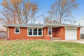 1549 Foeller Dr, Green Bay, WI 54302
