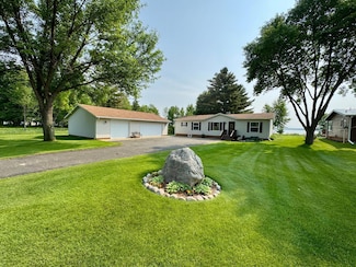 11298 Portside Ct NW, Walker, MN 56484