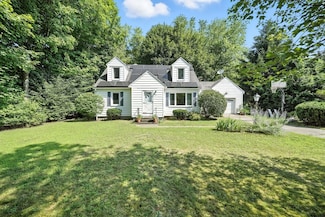 33 West St, Easthampton, MA 01027