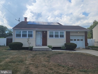 72 Elton Ave, Trenton, NJ 08620