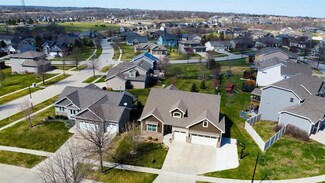 9285 Sugar Creek Cir, West Des Moines, IA 50266