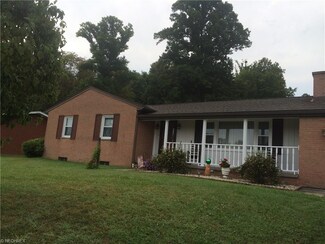 673 Shadow Hill Rd, Saint Marys, WV 26170