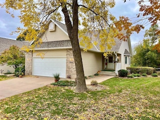 1884 Cherry St, Red Wing, MN 55066