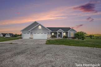 1649 Byron Rd, Hudsonville, MI 49426