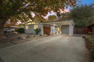 2243 London Ave, Redding, CA 96001