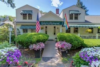 200 Shore Rd, Ogunquit, ME 03907