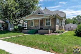 614 NE Emmett St, Topeka, KS 66616