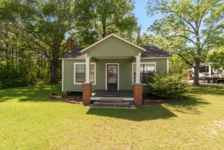 728 S George Ave, Petal, MS 39465
