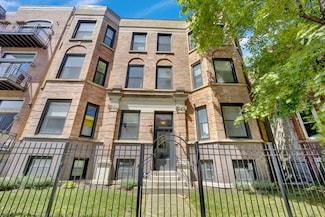 3738 N Wilton Ave Unit 3, Chicago, IL 60613
