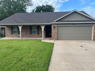 7416 E 15th St, Tulsa, OK 74112