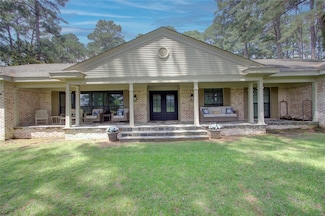6 Country Club Ln, Texarkana, AR 71854