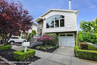 72 Normalee Rd, Staten Island, NY 10305