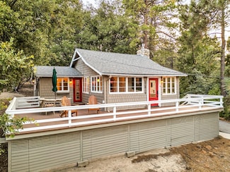 52915 Woodland Dr, Idyllwild-Pine Cove, CA 92549