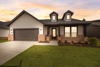 1241 Comal Ln, Springtown, TX 76082