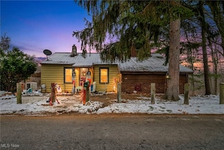 428 Canova Dr, Akron, OH 44319