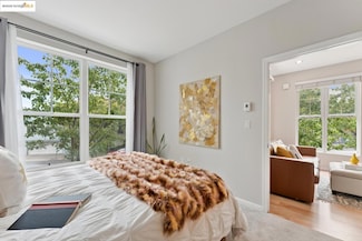 1121 40th St Unit 5204, Emeryville, CA 94608