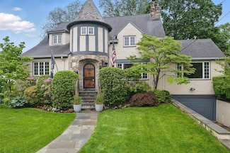 460 Westchester Ave, Tuckahoe, NY 10707