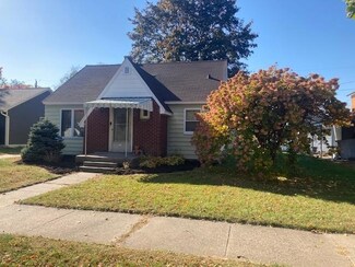 826 N 5th Ave, Wausau, WI 54401