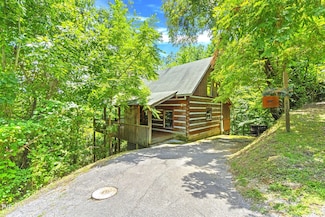 2109 Quail Run Way, Sevierville, TN 37876