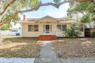 1235 Idlewild Dr, Clearwater, FL 33755