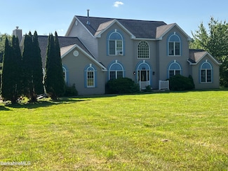 867 Notch Rd, Cheshire, MA 01225