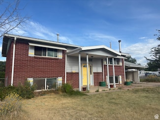 4220 S 2075 W, Roy, UT 84067