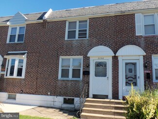 2258 S Harwood Ave, Upper Darby, PA 19082