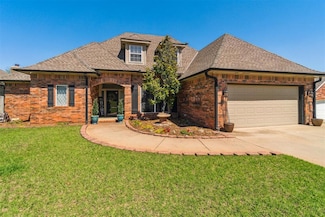 301 Clubhouse Dr, Shawnee, OK 74801