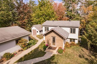 35734 Johnson Ln, Cohasset, MN 55721