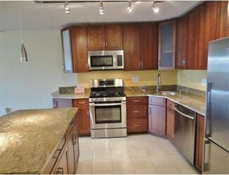 9 Hawthorne Place Unit 7J, Boston, MA 02114