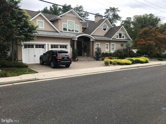 140 Oak Ave, Linwood, NJ 08221