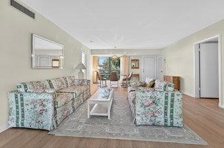 6 Concourse Dr Unit A, Jupiter, FL 33469