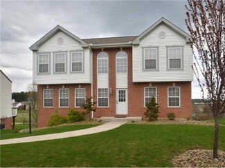 158 Stratford Ct, New Stanton, PA 15672