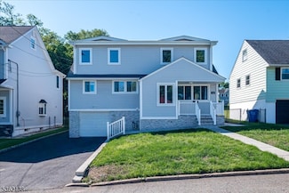 5 Alvin Ct, Metuchen, NJ 08840