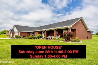 1045 Southwind Cir, Dandridge, TN 37725
