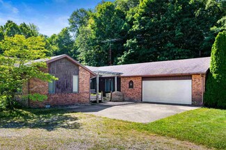9801 W Wood Vale Dr, Losantville, IN 47354
